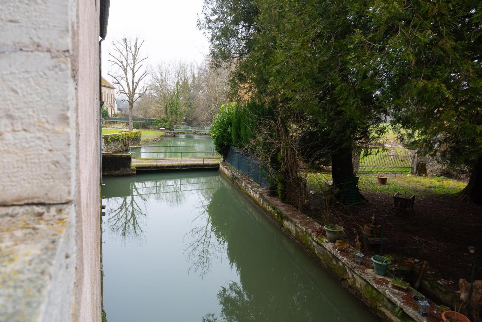Chambre Independante Dans Le Moulin Pouilly-sur-Vingeanne Exteriör bild