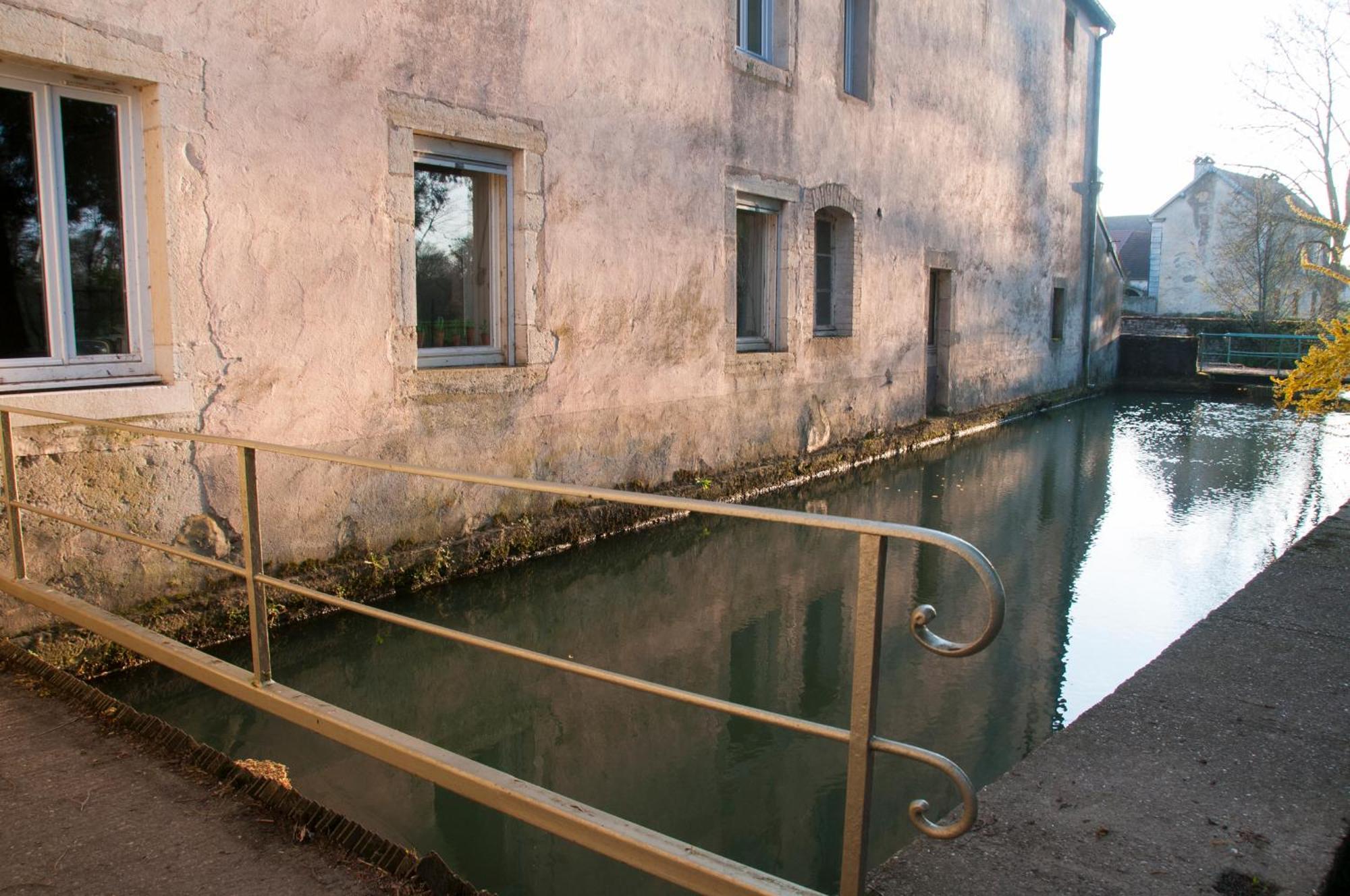 Chambre Independante Dans Le Moulin Pouilly-sur-Vingeanne Exteriör bild